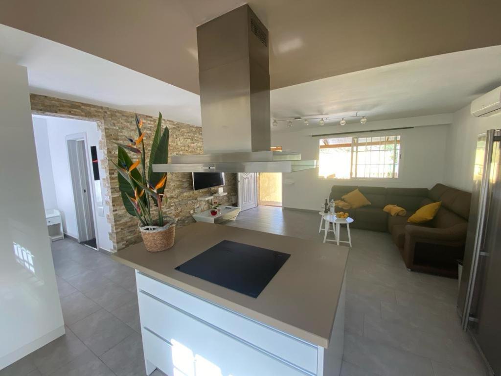 Sunny Carmelito Deluxe Apartment โมกัน ภายนอก รูปภาพ